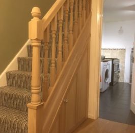 Solid Oak staircase: Click Here To View Larger Image