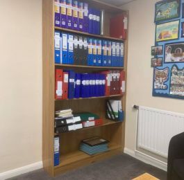 Purpose made Oak veneered shelving unit: Click Here To View Larger Image