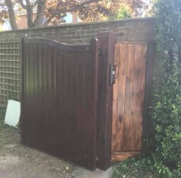 Gates repaired with new boarding and posts: Click Here To View Larger Image
